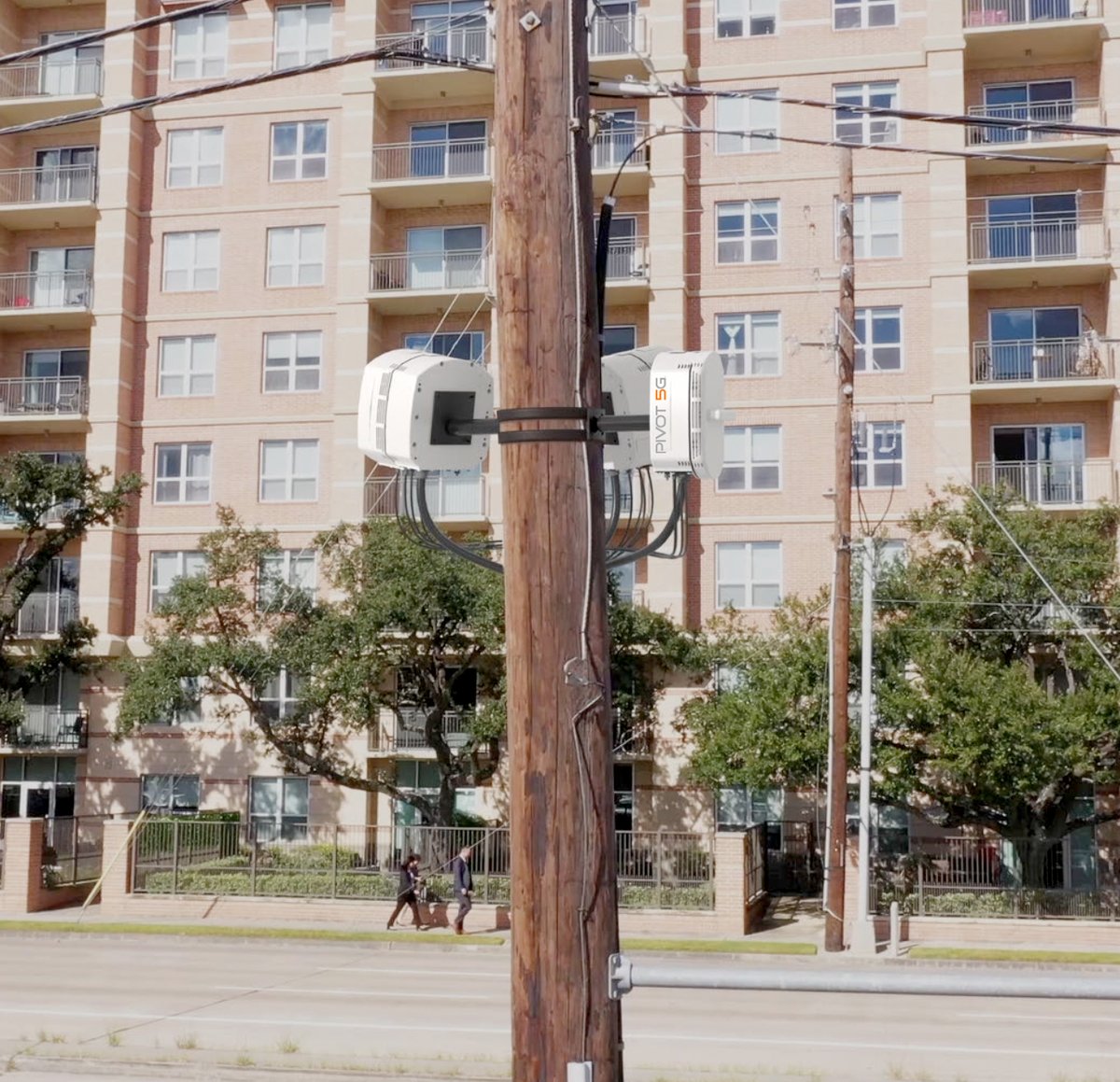 We ranked up as #147 on @GeekWire's #Startup List! GeekWire 200 identifies #tech companies most popular and trending among key online communities, and #Pivotal rose 17 spots this month with our #5G infrastructure products. Read more here: bit.ly/3pcIfPE.  
#5GisPivotal