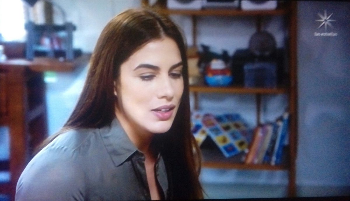 mandyrock22's tweet photo. #ContigoSi como me encanta ver actuar desde #BuenosAires a la #Divina #Encantadora #Maravillosa #TalentosaActriz👋👋👋 la #GeniaTotal @tanializardomx que #EsLoMas interpretando el #GenialPersonaje que todos amamos #LuzGuerrero en la #GranNovela @contigo_mx @Canal_Estrellas https://t.co/APLqXpiPT1