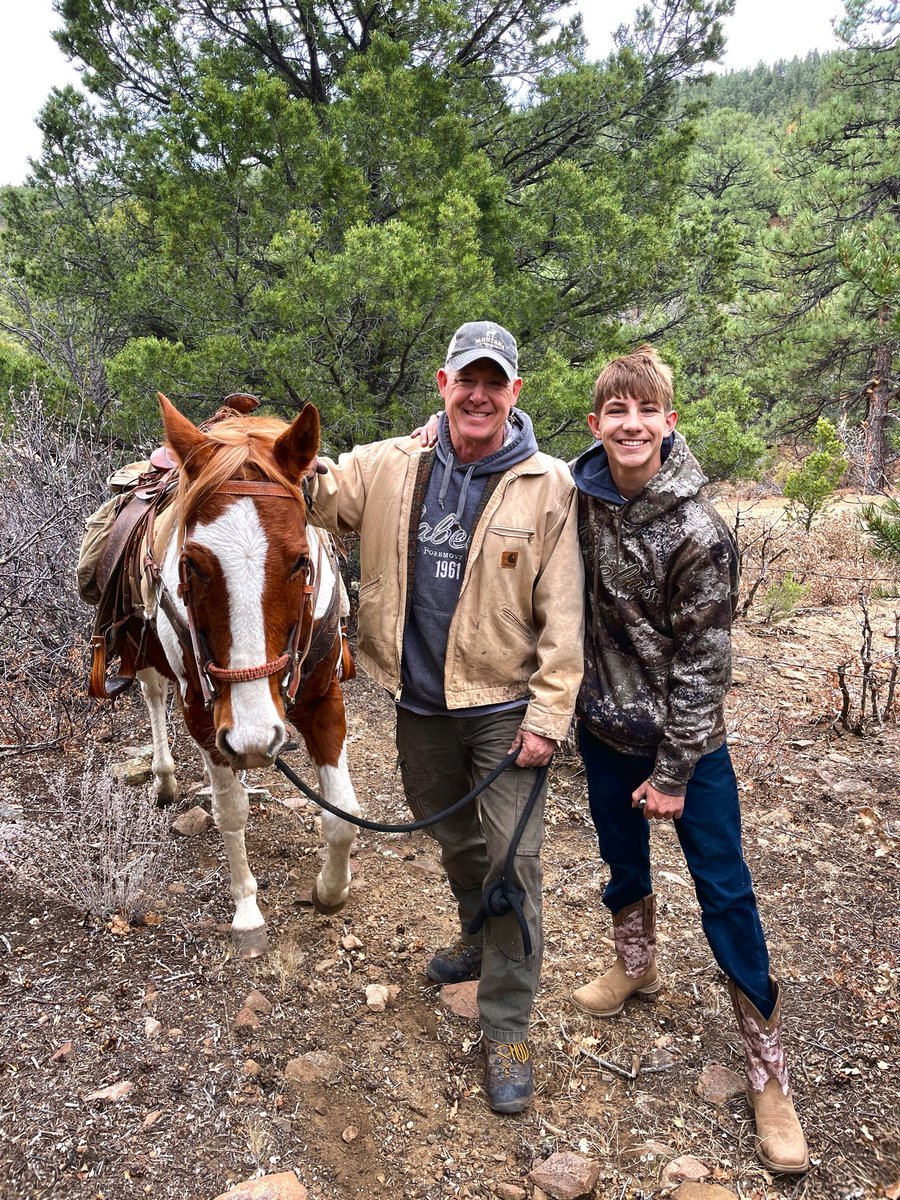 FredEichler's tweet photo. Trent and Jessie helped me fix fence. Fi didn’t help much, but she did carry supplies.
@Cabelas
#everythingeichler #fredeichler #fulldrawoutfitters #fence #horses #fixingfence #cattle #cows #colorado https://t.co/ckdgPN7NpX