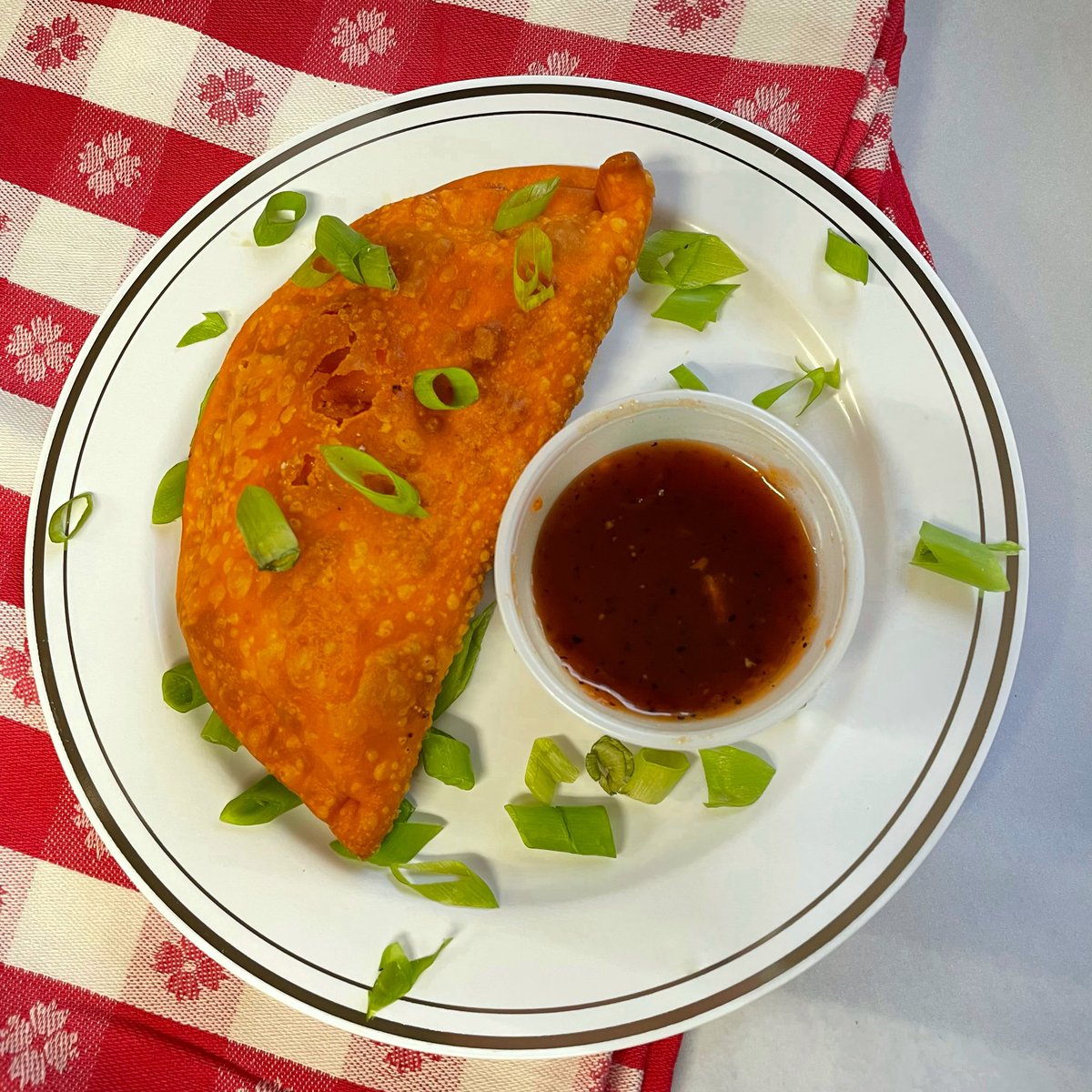 BigPinksBBQ's tweet photo. Turkey and Mashed Potato BBQ Empanadas Special. Pick up this delicious snack, available while supplies last! 😋 #bigpinksbbq #uglytruckgreatbbq https://t.co/X8AwQIwrq7