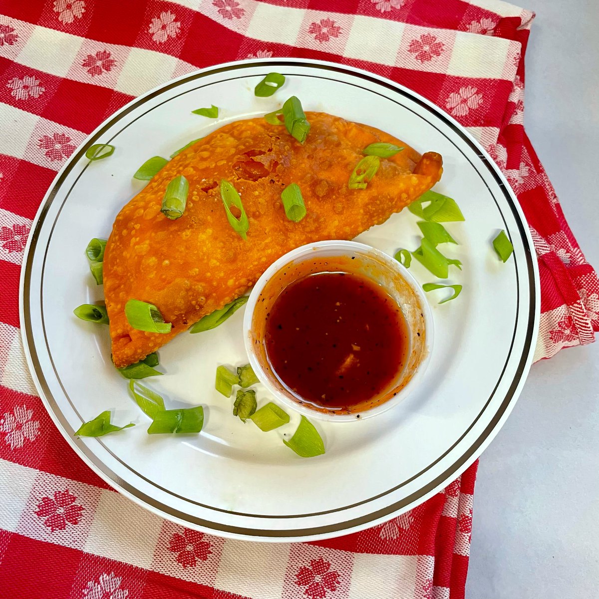 BigPinksBBQ's tweet photo. Turkey and Mashed Potato BBQ Empanadas Special. Pick up this delicious snack, available while supplies last! 😋 #bigpinksbbq #uglytruckgreatbbq https://t.co/X8AwQIwrq7
