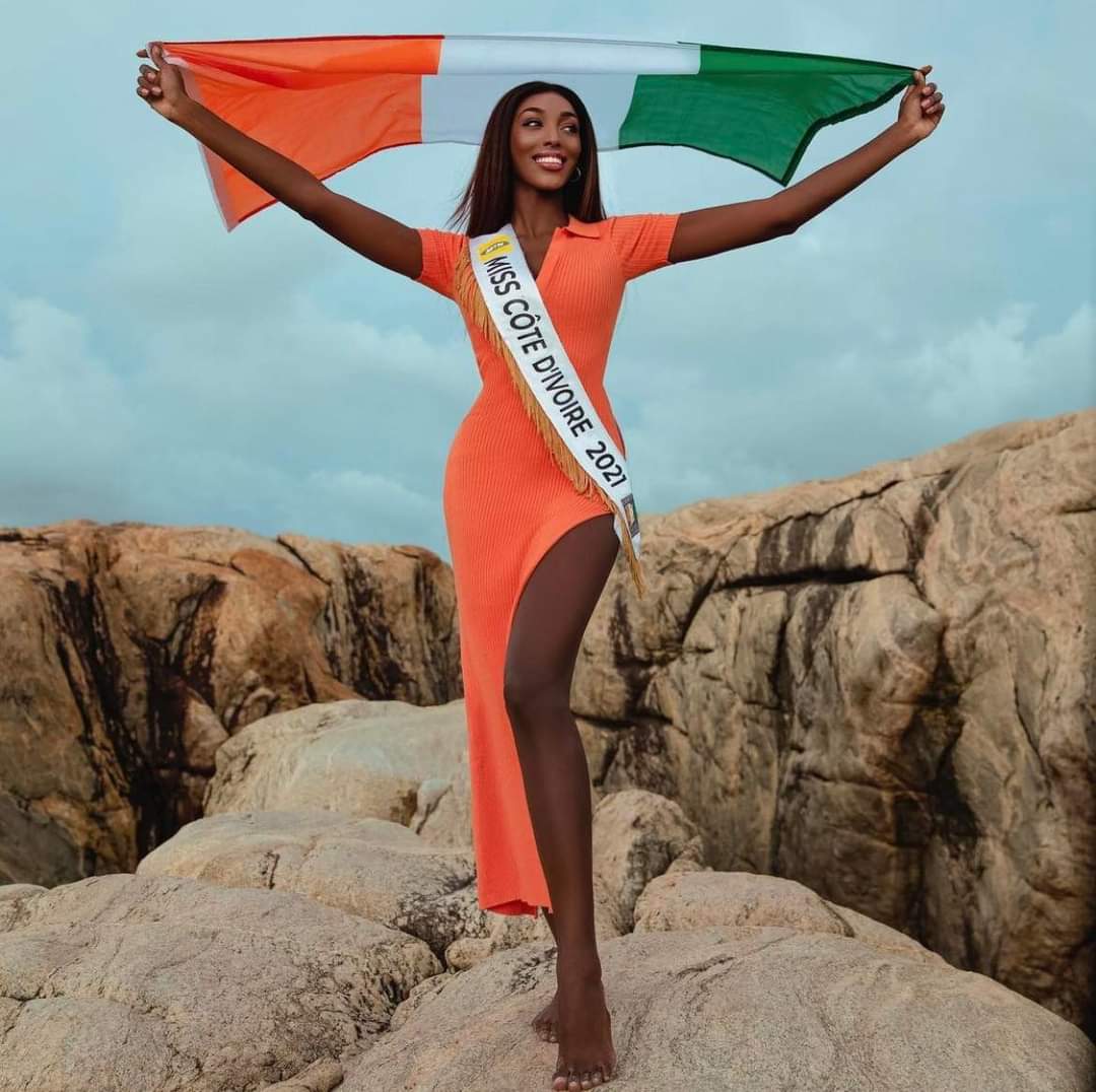 edmond_katina's tweet image. 🛑 Number 1️⃣
La miss Ivoirienne Olivia #Yacé est actuellement numéro du classement sur l’application officielle de Miss Monde, #mobstar .