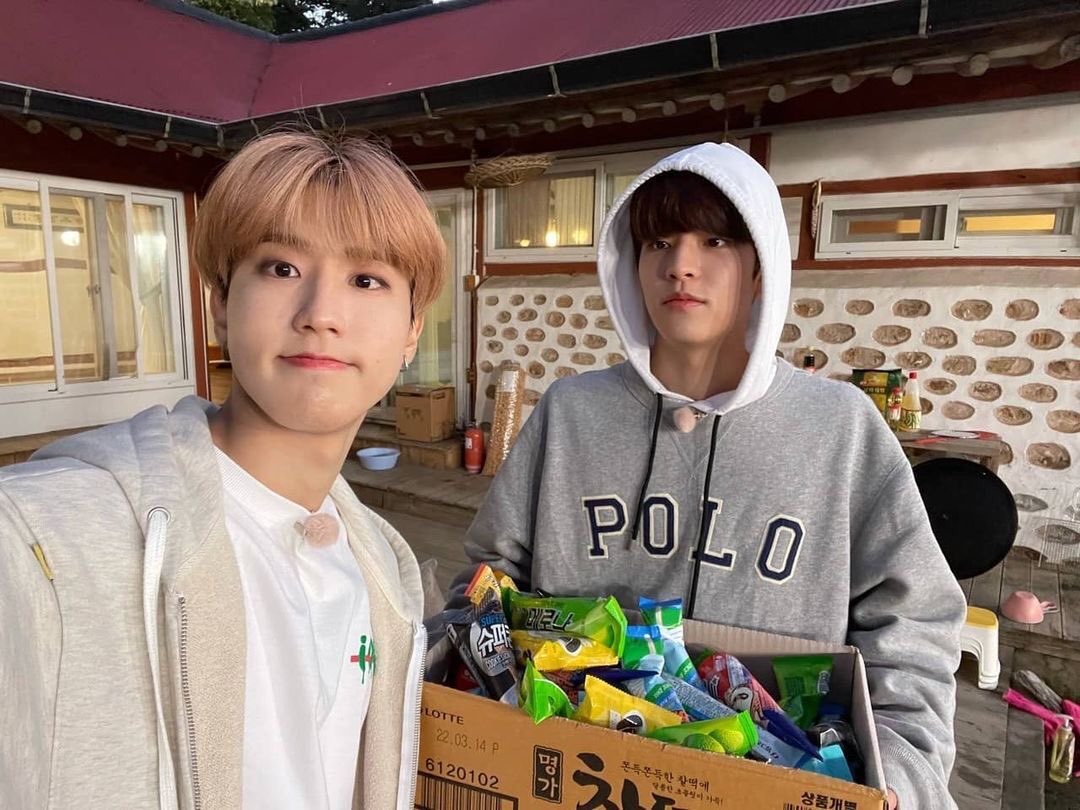 HanJisungFr_Fan's tweet photo. 📸 [PHOTOS] 011221 

Kuwang 
#loveyou #STAY #MyCreditCard #IsEmpty 

——
eng © StrayKids_C9 
fr © HanJisungFrance https://t.co/uus1eq6keA