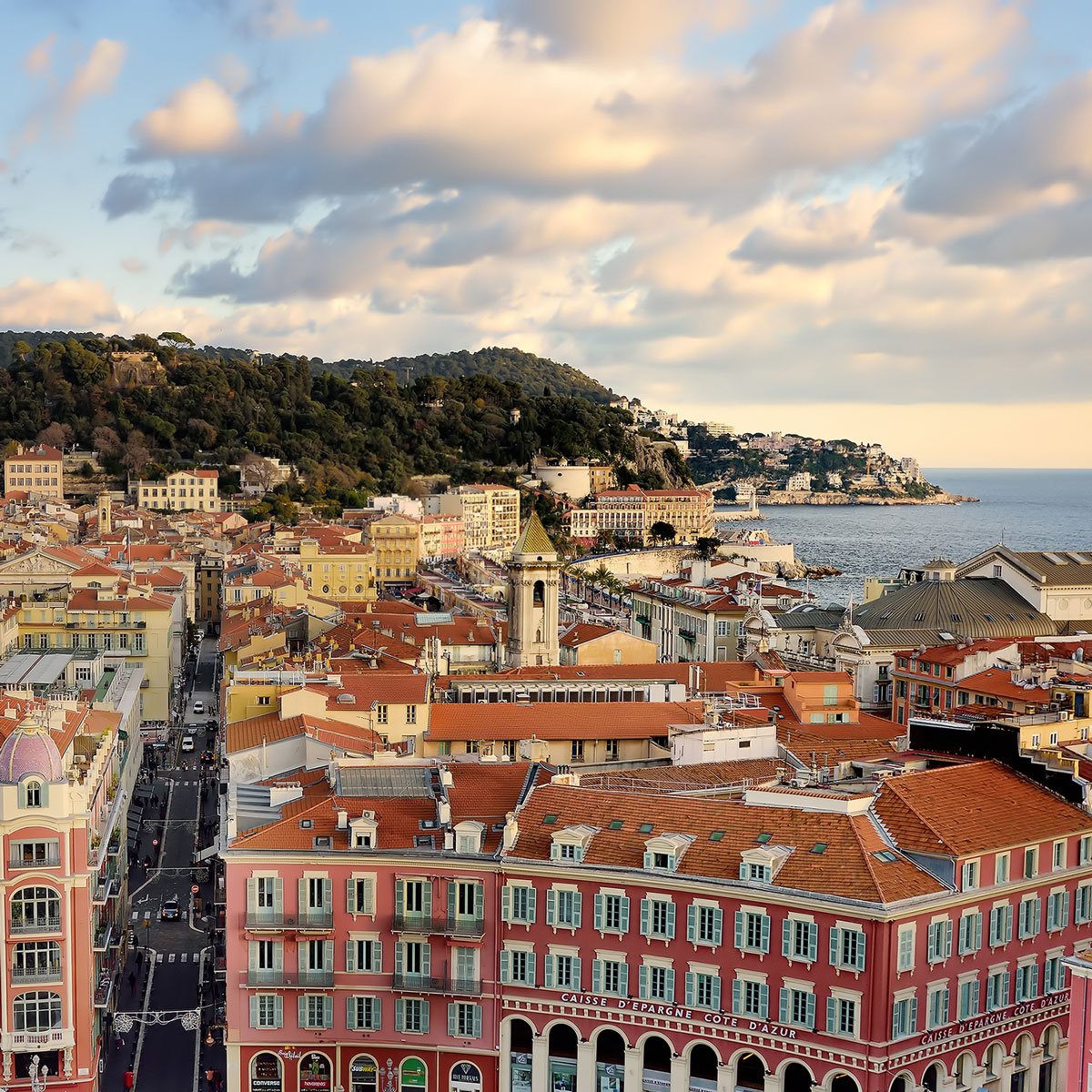 Huawei’s European Leadership Academy has announced that the first Winter School for Female Leadership in the Digital Age will be held from 21 to 25 February 2022 in Nice, France. 🇪🇺 🇫🇷

Press release: huawei.eu/press-release/…
Apply here: europeanleadershipacademy.eu/our-programme/…