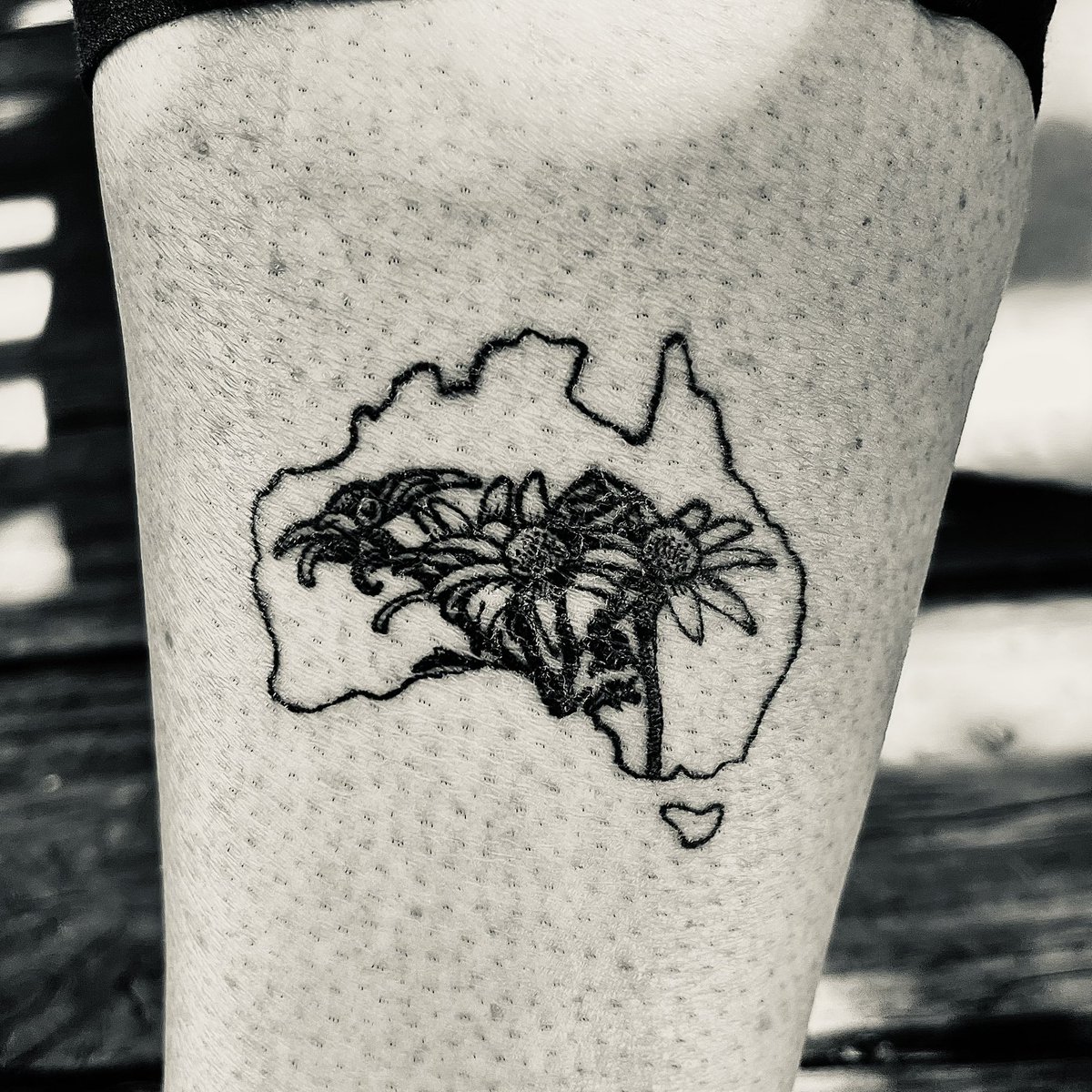 highsettler's tweet photo. Idk why I never share tattoos on Twitter. Here’s a couple I did a while ago! https://t.co/2tGZKbKxw8