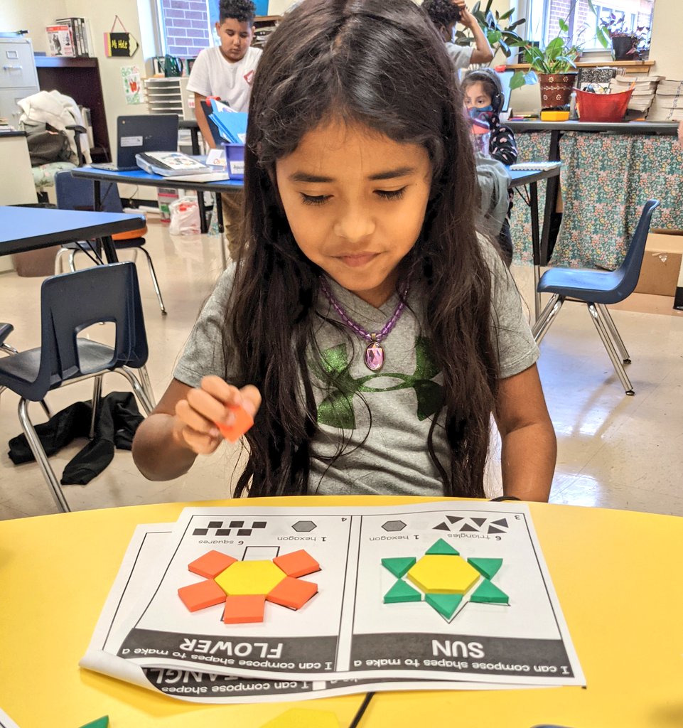 MsHolt12's tweet photo. Composing shapes ✨ #bbproud #lovemylisd https://t.co/XDvSN4L0oN