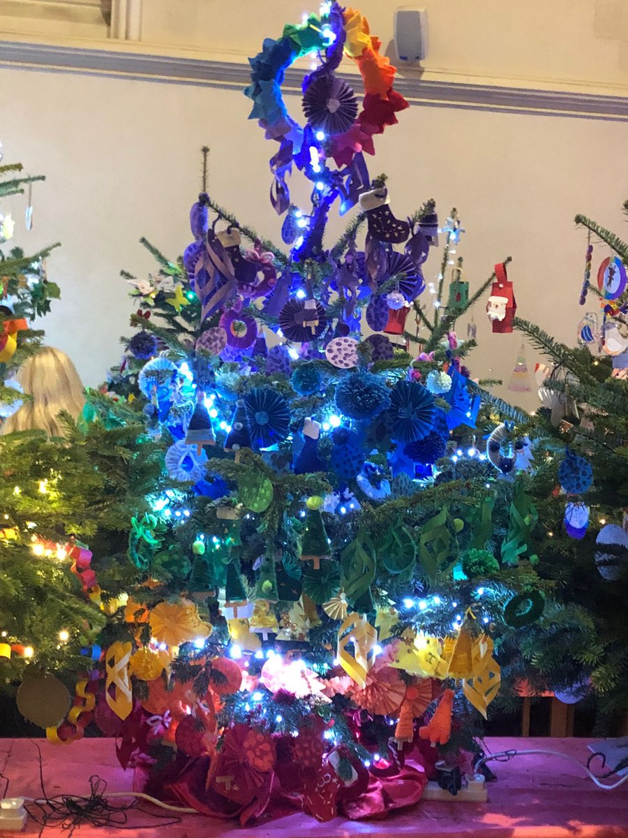 Ivy Chimneys Primary tweet media