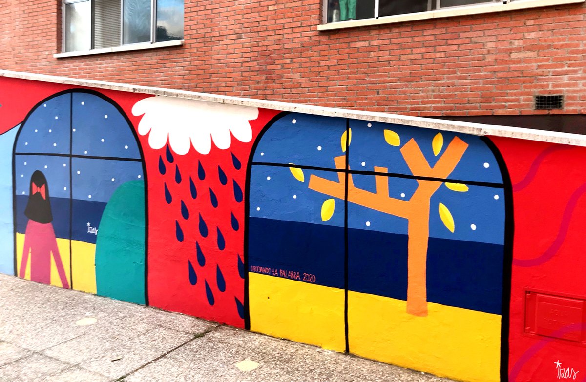 educacyl's tweet photo. ¡Increíble el maravilloso trabajo colaborativo que han llevado a cabo el alumnado del @ceipmirobriga de #CiudadRodrigo, la escritora @pilarfraile_ y la ilustradora @dibusdeizas ! 
Así de bonito luce el patio gracias al programa "Dibujando la Palabra"
#leyendoCyL  Vía @Hoy_Libro https://t.co/1ScBnpz792