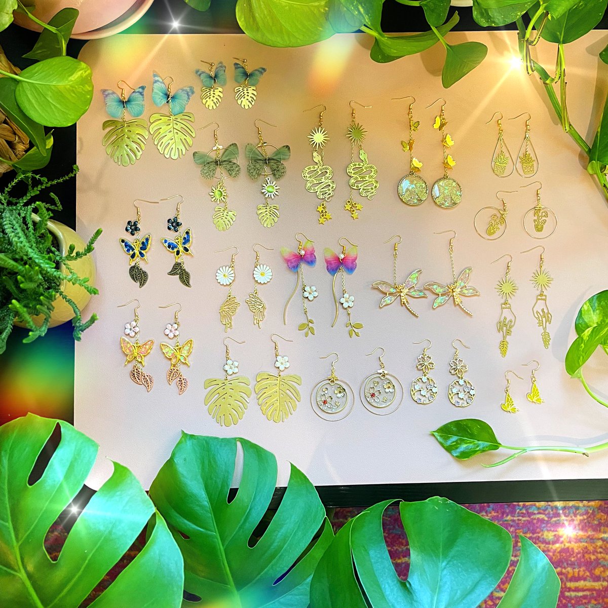 underthesea_art's tweet photo. ✨ SHOP UPDATE IS LIVE ✨
see thread below for all available items! ⤵️

send us a msg to buy with venmo / cashapp / paypal OR buy from https://t.co/CwLaCDcHgN 🥰 https://t.co/Atm72Ta6ko