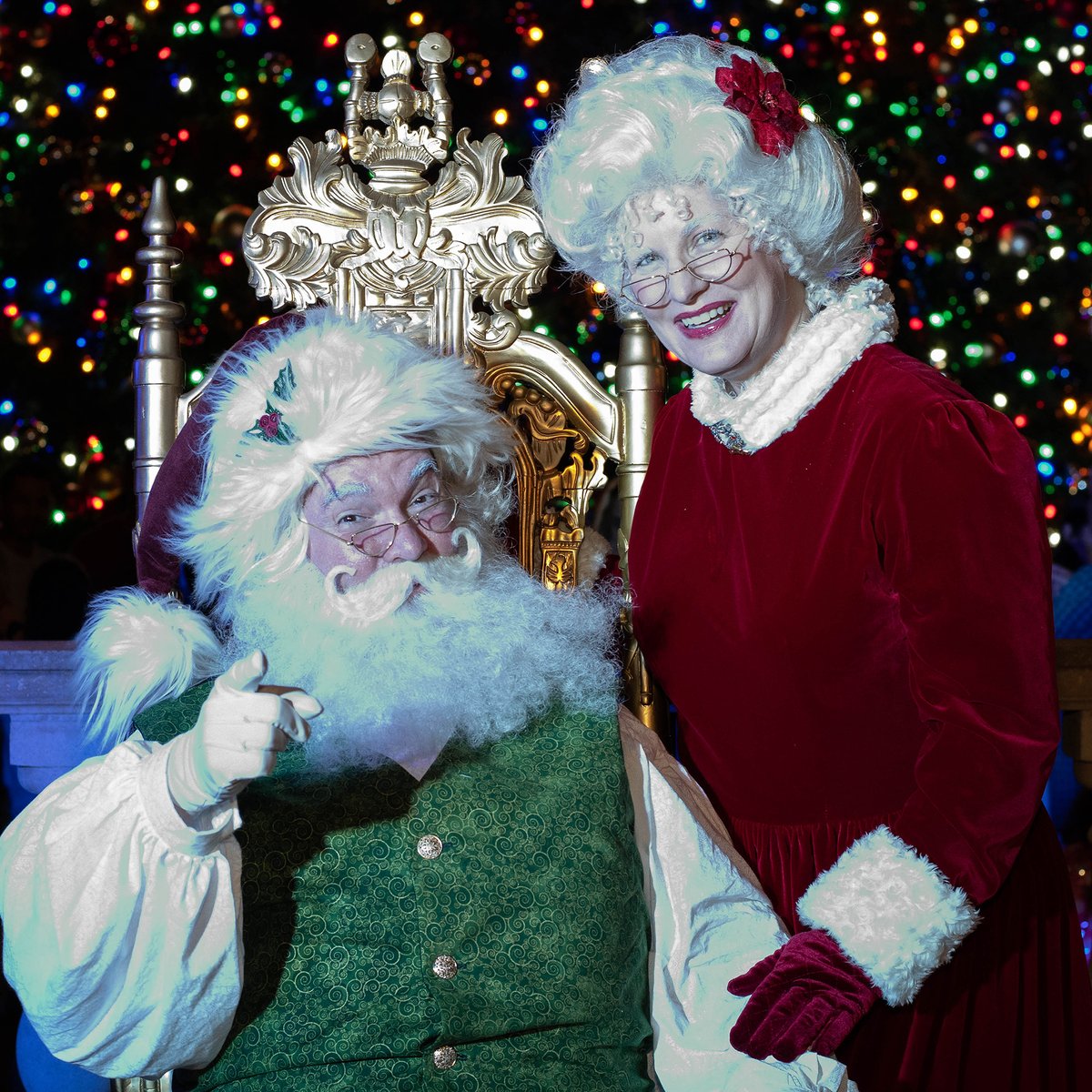 CityofAltamonte's tweet photo. Happy December! ❄️ This month is full of fun, starting with our first holiday concert on Friday! Continue the festivities with #LightUpTheHolidays on Saturday. Plus, exciting events like Santa Tuesday and our holiday movie nights are back next week! https://t.co/MyYH95YN2f https://t.co/2o0hnsWppd