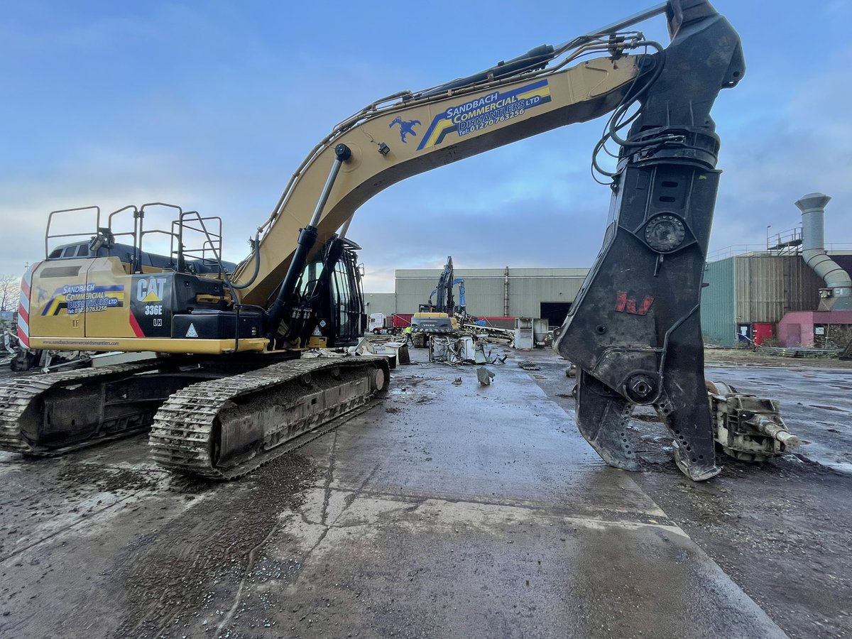 scd_ltd's tweet photo. 🥶#coldupnorth #demolition https://t.co/eshDsP0cab