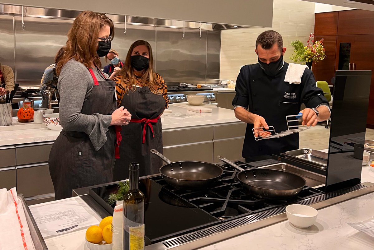 SKSappliances's tweet image. #SousVide cooking is underway with #SKSChef Nick at the #SKSNapaEDC 🧑‍🍳