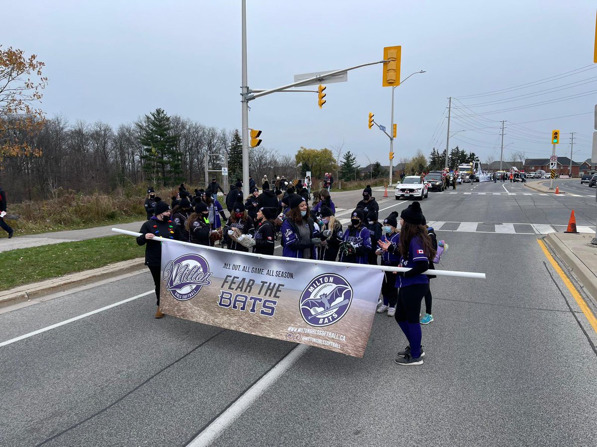 miltongsoftball's tweet photo. kicking off December with some photos from the Milton Santa Claus parade 🥰🎅🏼♥️

did you snag a candy cane from one of our bats?! be sure to scan the QR code or visit our website (link in profile) &amp; sign up for a reminder of house league registration 🥎🥎🥎 https://t.co/r86nnbZYsA