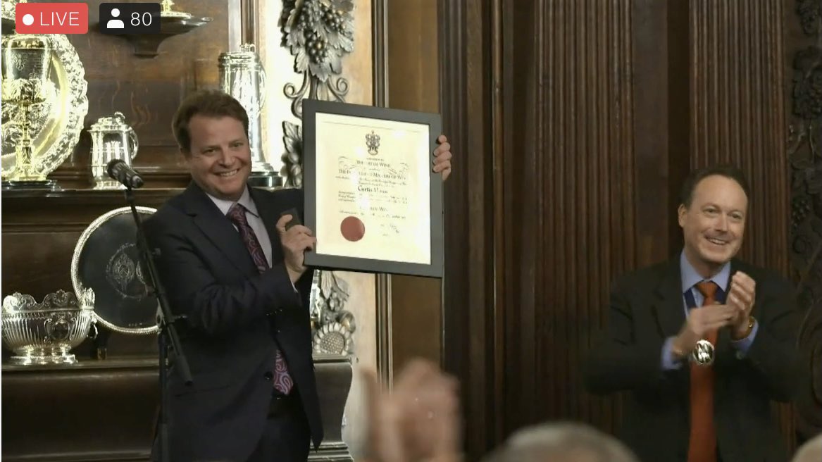 eugene_vin's tweet photo. #Congratulations to all the #MastersOfWine who received their honours at Vintners’ Hall in #LondonUK today, including my friend Curtis Mann MW who also received the Taransaud Tonnellerie Award ... salut &amp; cheers to all! @btgwine @mastersofwine https://t.co/kpANtK3YxR