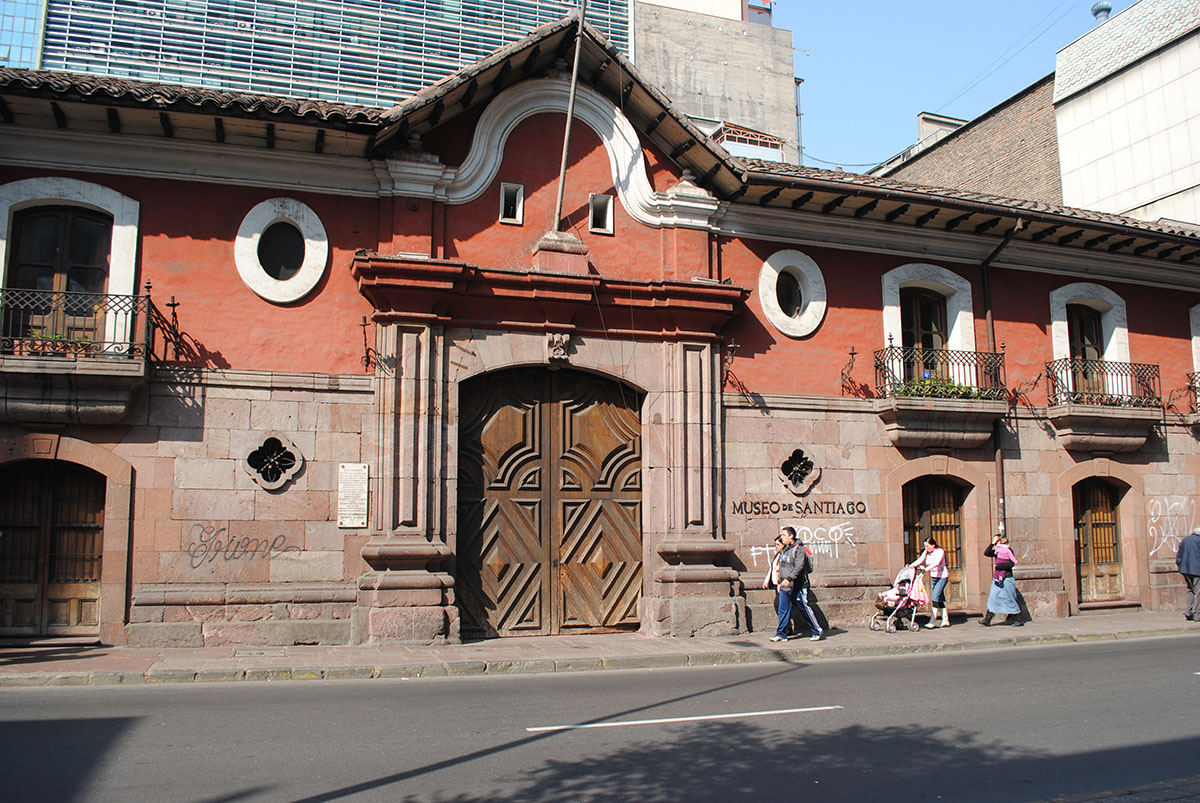 Amo_Santiago's tweet photo. ¿Conoces la #CasaColorada? ¿Sabías que la actual sede del Museo de Santiago, fue casa de Mateo de Toro y Zambrano, centro comercial y el centro de la bohemia capitalina? Revisa nuestra nota en donde también te adelantamos detalles de su reapertura https://t.co/Uq1anRNQZw https://t.co/E4BfxqkqZJ