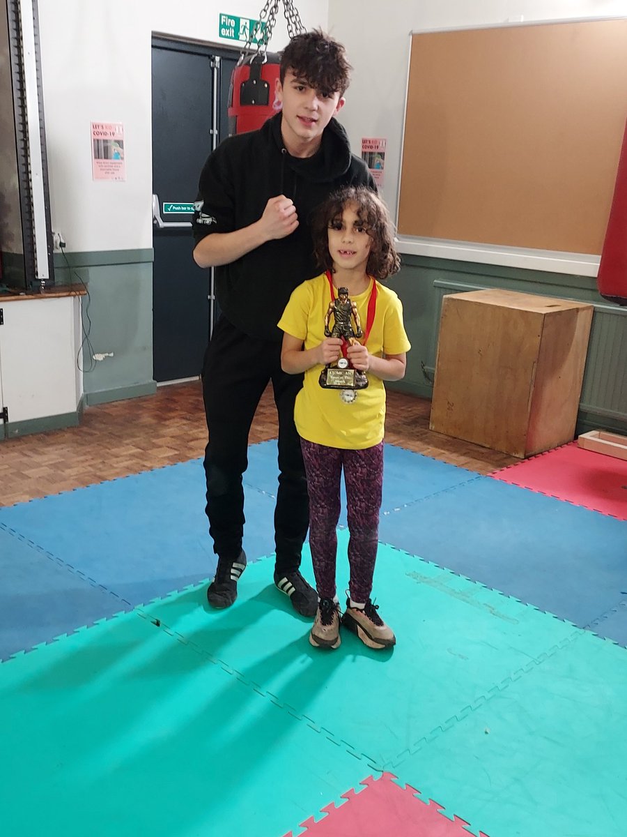 atomicabcboxing's tweet photo. Boxer of the month
Well done Poppy π₯ππΌπ₯
@atomicboxingclub
#atomicboxingclub
#noyourworth
#farnham https://t.co/XdjpBHiydI