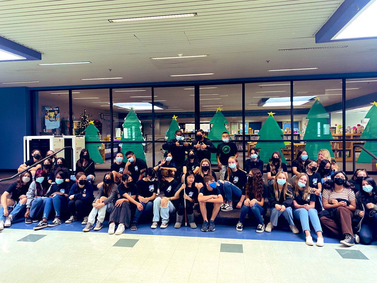 Mt. View Middle School ASB visiting Brookside Elementary. Thank you <a href="/SeanDic23815777/">Sean Dickinson</a> <a href="/MVMSCougars/">Mountain View Middle School</a> for supporting our little Bullfrogs 👍🥰 <a href="/micheleconley01/">Michele Conley</a> <a href="/EbonBrown/">Ebon Brown, Ed.D</a> <a href="/ValAri5th/">Valerie Arias</a> <a href="/mgriffin_bmt/">Michael Griffin</a> <a href="/keels_chauna/">Chauna Keels</a>