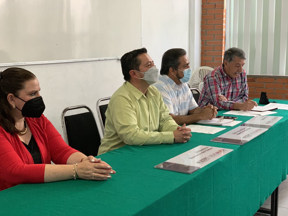 isceem_oficial's tweet photo. Con la visita del Director General @EduardoBlanco71 a la División Académica de Tejupilco es como inician las actividades de este mes. https://t.co/8dz3mJ7Fqk