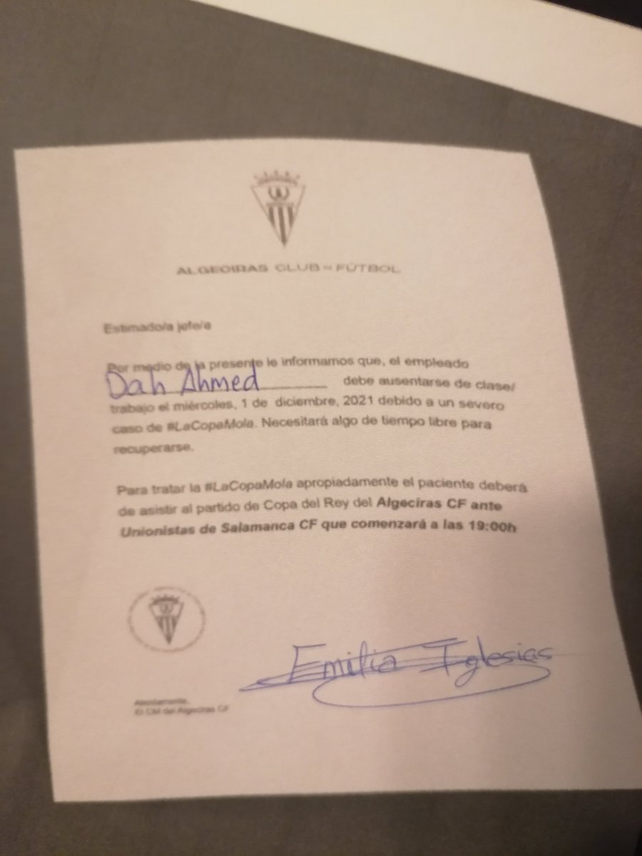 DahHamed's tweet photo. @UnionistasCF Un loco más pero con JUSTIFICANTE!!
#LaCopaMola
#LaCopaDelRey https://t.co/ZvUZrsX2QQ