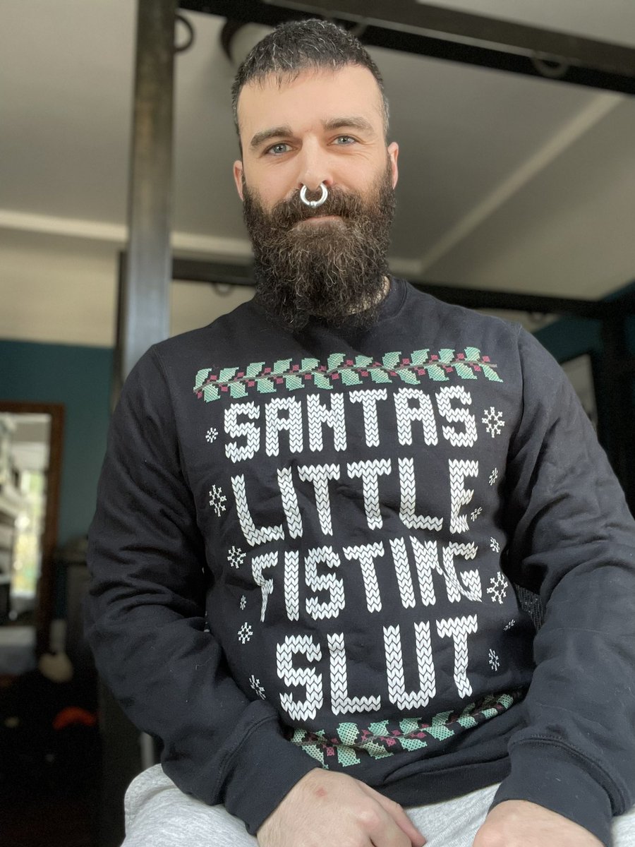 finally it’s December 1 and i can slip into the holiday cheer <a href="/BondageOtter/">BondageOtter 🔜 bondageotter.bsky.social</a> so thoughtfully bought me last year