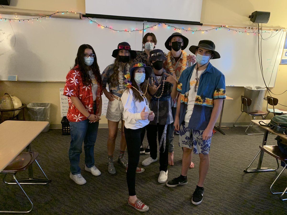 DimondMentors's tweet photo. freshman fuel day and holidays in Hawaii ❤️💛‼️🤪 https://t.co/WS3D9QIX84