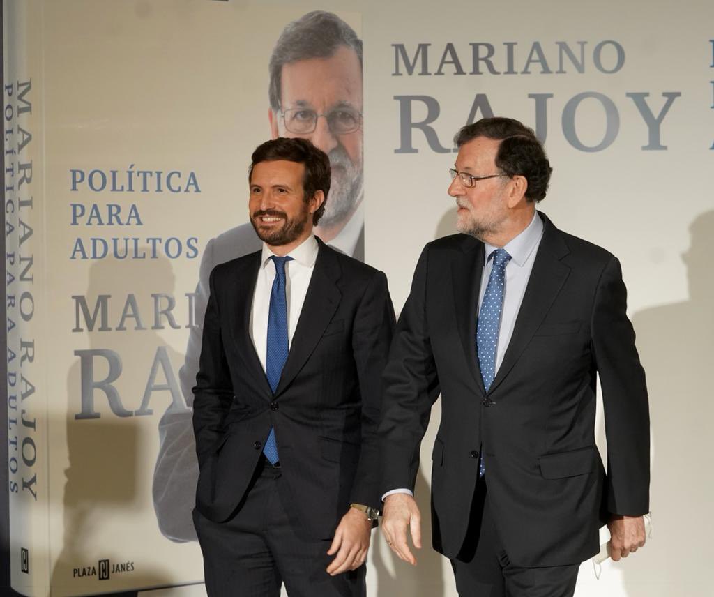 pablocasado_'s tweet photo. Mariano Rajoy recibió un país en quiebra y con una grave crisis institucional, y dejó una España próspera y con prestigio internacional.

Le agradezco su apoyo para volver pronto al Gobierno para recuperar el futuro de los españoles. https://t.co/DnyOD5YLpS