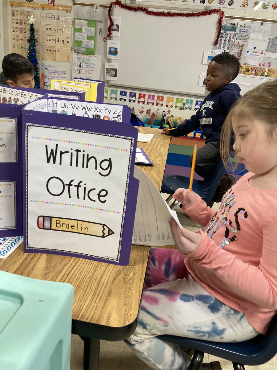 Mrs. Walker tweet media