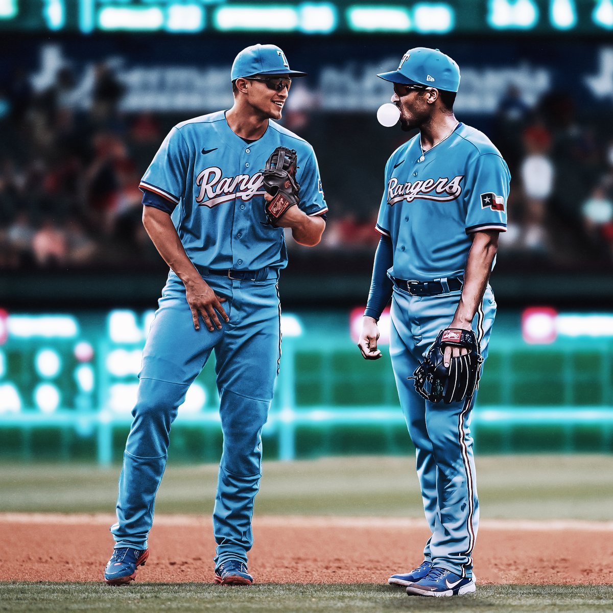 MLB's tweet image. The new @Rangers middle infield is 🔥.