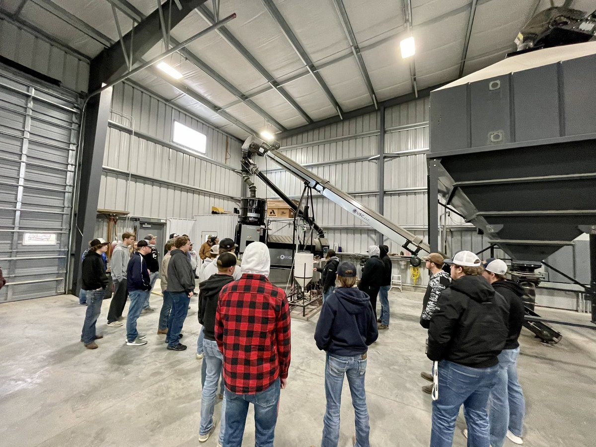 NDSCS_Ag's tweet photo. Toured Farmers Union Southern Valley agronomy facility in Fairmount this afternoon. Students learned about seed, chem, and fert operations and career opportunities. Huge thank you to Kodie for the tour! Kodie is a ‘21 NDSCS Alum, interned with FUSV, and now full time with FUSV. https://t.co/qzkJwxHBpS