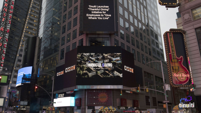 janaped3805's tweet photo. How cool! @Tinuiti's Thankful Giving program made it to Times Square on #GivingTuesday! All year round, select local organizations submitted by employees will be given a donation in the employee’s name! Read more about the initiative here: https://t.co/zOn7v5YNgX https://t.co/bWU3Nkv0Tg
