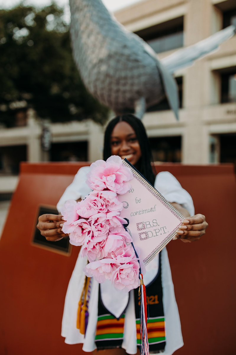 itzmenatalie's tweet image. next stop: pt school🎓
photos by @/storyofmarcusphoto on ig