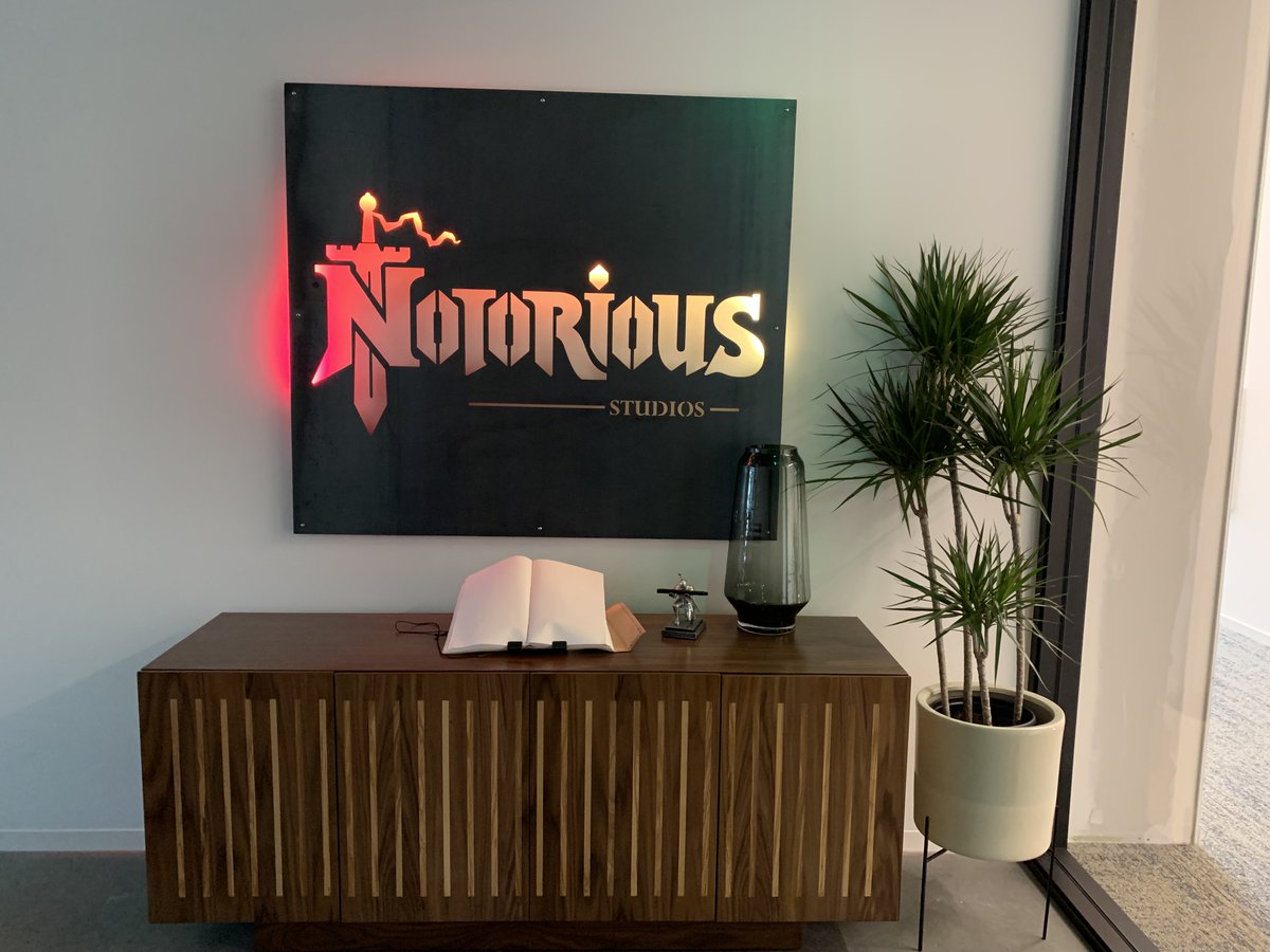 notostudios's tweet image. Oh hey. Our sign is up in our office! 👀

It's raw iron cut by @Maker_Table! w/ a Hue lightstrip!