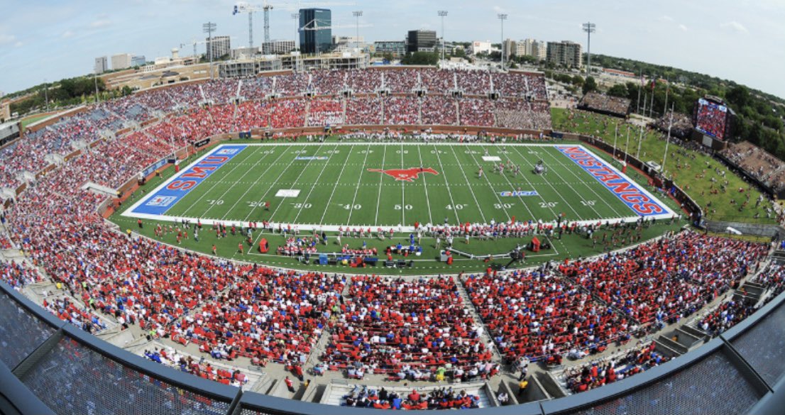 robertsweeney56's tweet photo. After a great conversation with @rhettlashlee I’m blessed to receive an offer from SMU! #PonyUp @That_Boi_Dhawk @HPSCOTSFB @Perroni247 @samspiegs https://t.co/3fiKWsd4Og
