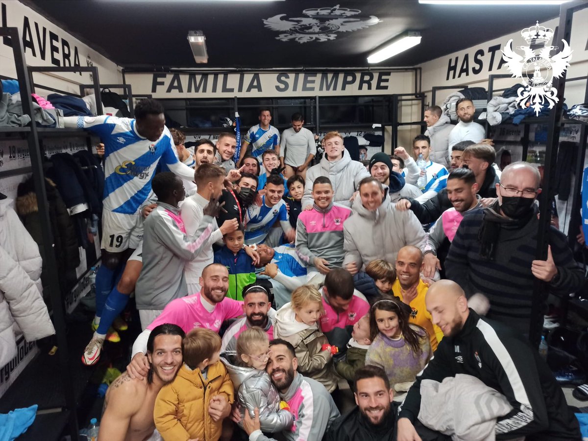 🥵 Esta noche nos hemos quedado con un poco de sed…

🏆 ¡Póngannos otra ronda!

#𝙑𝙖𝙢𝙤𝙨𝙏𝙖𝙡𝙖 🏺 || #TrustTheCup
