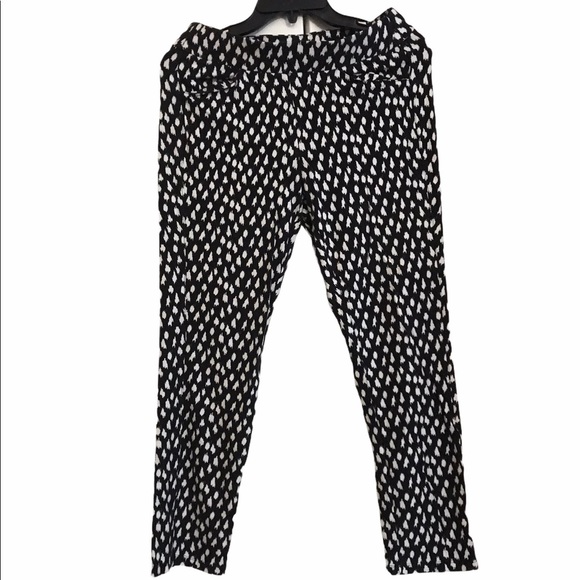 ChuckHaaland's tweet photo. So good I had to share! Check out all the items I'm loving on @Poshmarkapp from @Nannett08205961 #poshmark #fashion #style #shopmycloset #chicos #samuelsohn: https://t.co/8dN3Ytmevm https://t.co/VVEJ0xtZpY