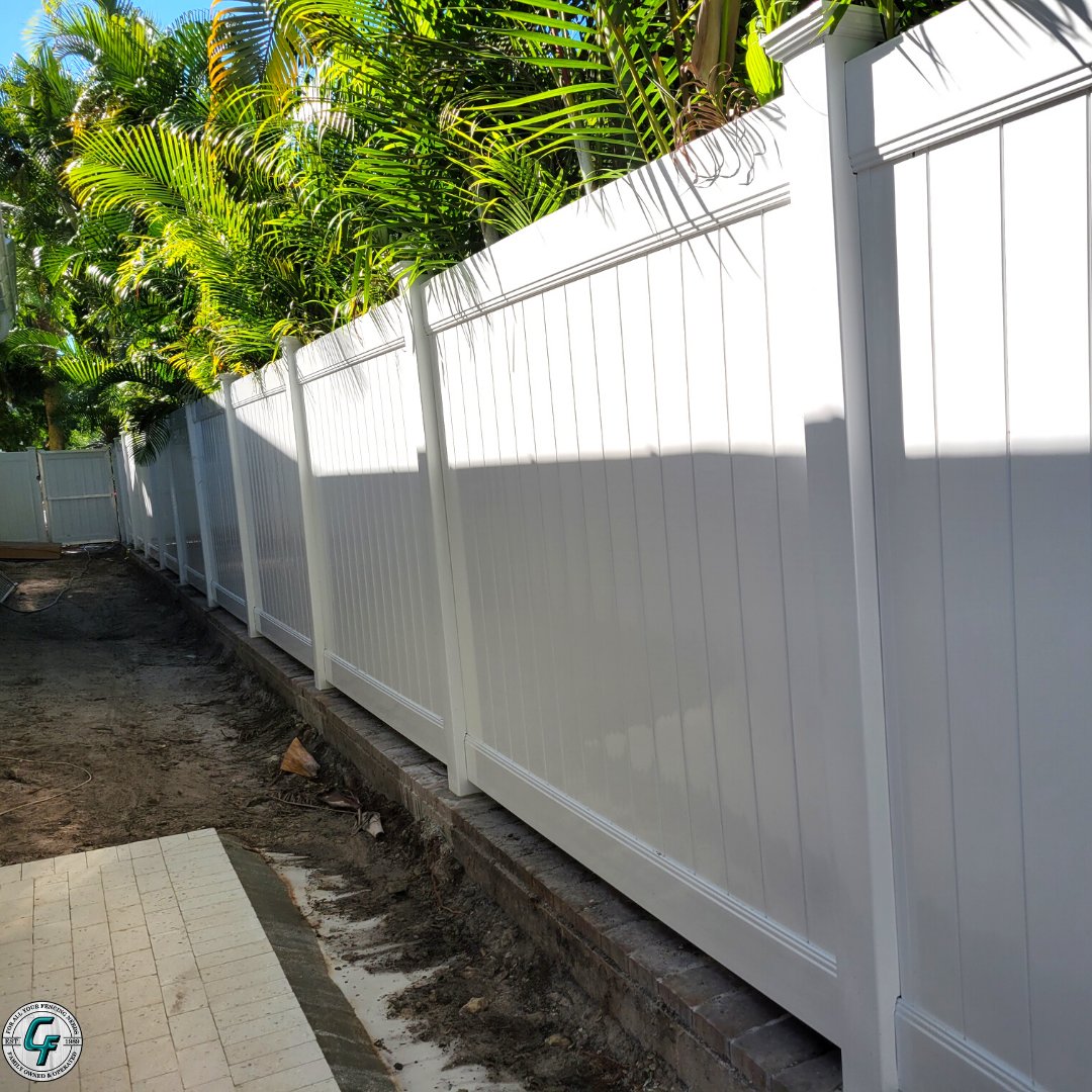 CarterFence's tweet photo. 6'H white #vinylfence install complete. This fence was installed on top of a 1'H retaining wall - each post was core drilled into the wall to ensure a sturdy build. #naplesfl

239-353-4102
https://t.co/23DrOQmnit https://t.co/Ti7WkyuI5w