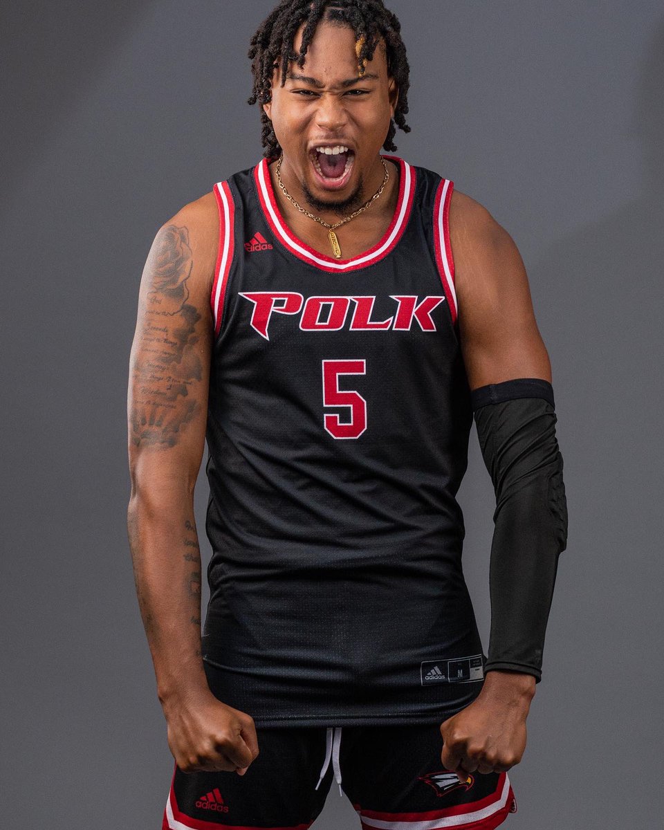 nobuckss_eric's tweet photo. Year 2🖤 https://t.co/4Oe4Rd61Ee