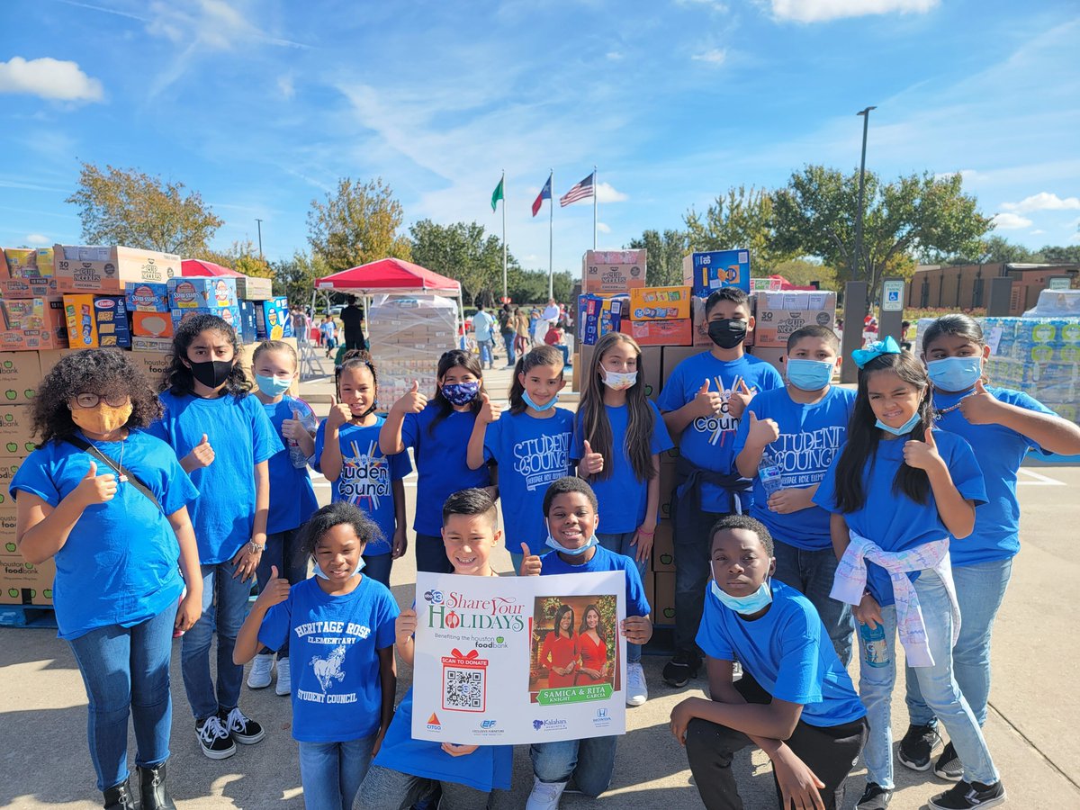 HREMustangs's tweet photo. Heritage Rose Elementary Student Council volunteering @abc13houston Share Your Holiday food drive.
#abc13syh https://t.co/w8s6IMTrmA