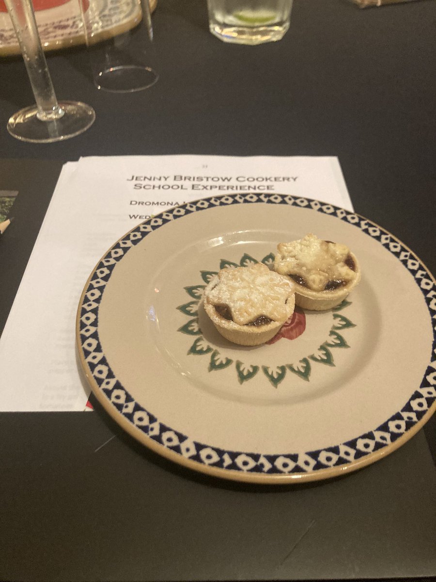 Feeling very festive after a trip to Jenny Bristows Cookery Experience to learn all of her tips and tricks for cooking for the party season. #CMFI #foodinnovation
