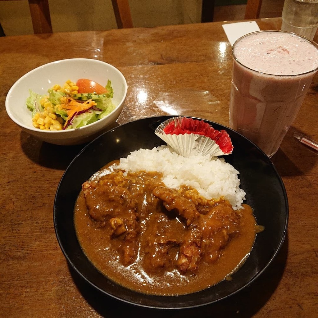 curryaround515's tweet photo. 伊勢崎【ルート50】 ヒレカツカレー
ブルーベリーヨーグルトシェイク

#伊勢崎 #伊勢崎カレー #ルート50 #Route50 #ヒレカツカレー #porkfillet #ブルーベリーヨーグルトシェイク #群馬 #群馬カレー #gunma #isesaki #くわちゃんねる #curryaround #カレー好きな人と繋がりたい https://t.co/LOZR2N4NSZ