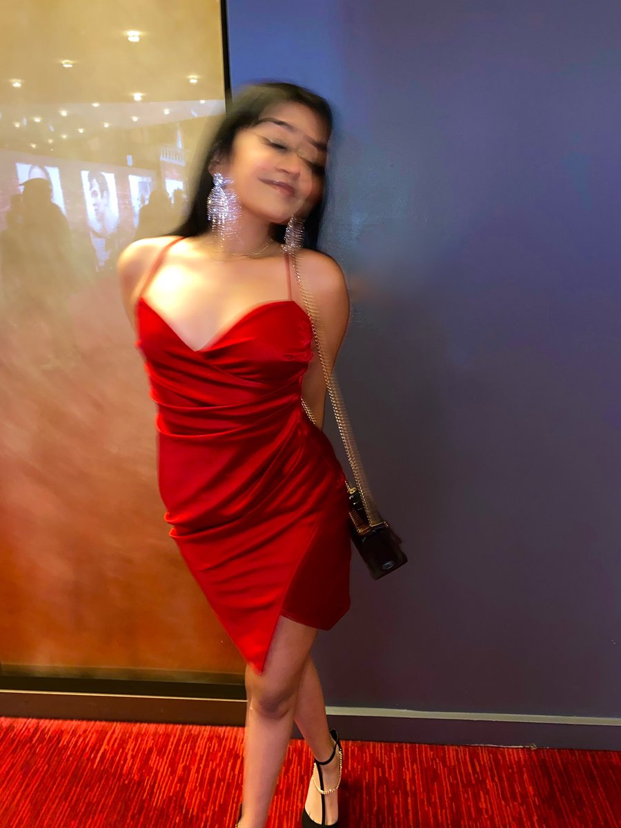 stupidsri's tweet photo. hi i went to the #WestSideStory world premiere &amp; here are some pictures from it ! @20thcentury https://t.co/QNnTsHfCIU