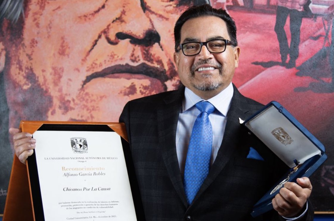 WeAreCPLC's tweet photo. Thank you La Universidad National Autonoma De Mexico for honoring @CPLCdotORG for our work in supporting Immigrants. #Gracias https://t.co/HO1iIWee0s
