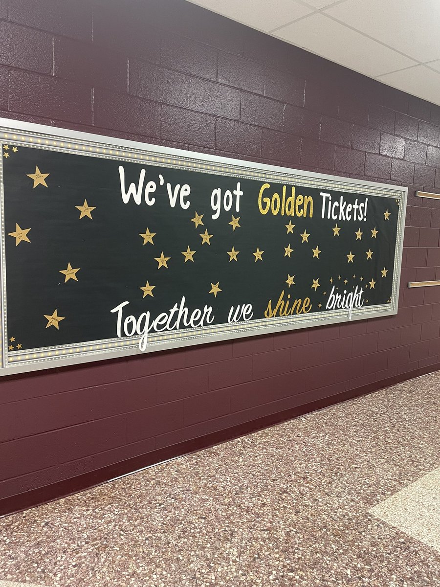 Look at all these shinning stars! Together we are making golden moments with students and their families! ⭐️<a href="/EllisSoars/">Ellis Explorers</a>