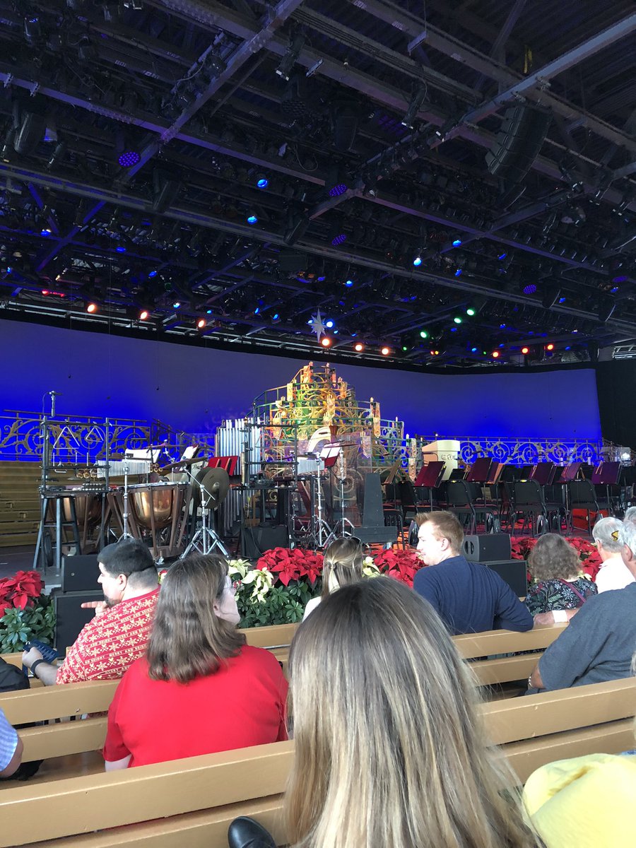 IfIRanDisney's tweet photo. Almost Candelight Processional time.

#DisneyChristmas #DisneyAtTheHolidays https://t.co/KIIiK9T4Zj