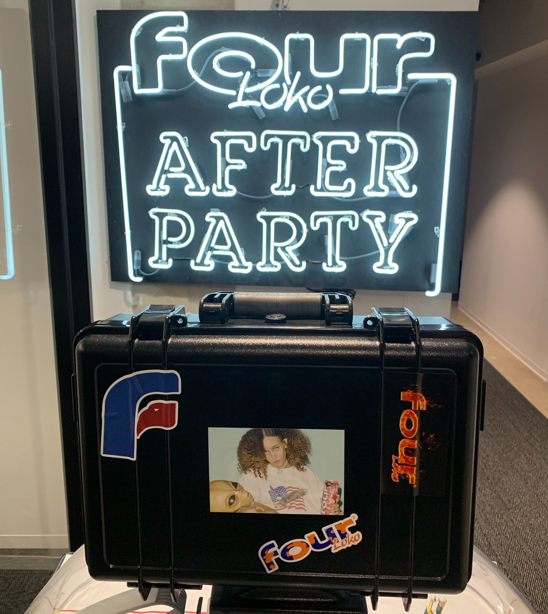 fourloko's tweet photo. Twenty-Four Loko Days of Giving Case #1

RT this post and we'll randomly DM a winner tonight! https://t.co/ZqecV2GBhz