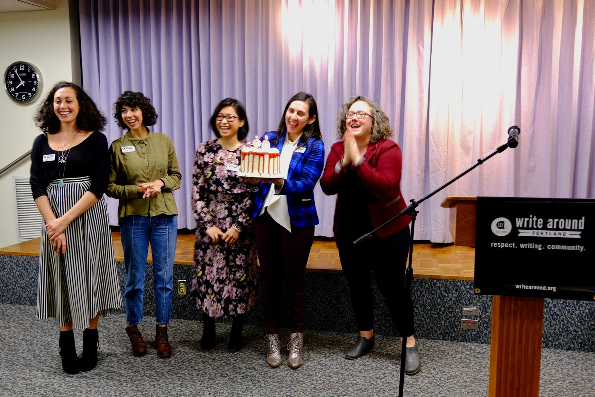 writearoundpdx's tweet photo. ⚡️Write Around Portland is hiring—please help us spread the word!🥳 We're looking for a full-time (35 hrs/wk) Development Manager who's excited to join an organization that values #RespectWritingCommunity. 🙌Please share widely with your networks! https://t.co/GT3oSkQkGk https://t.co/R30leSz2Gi