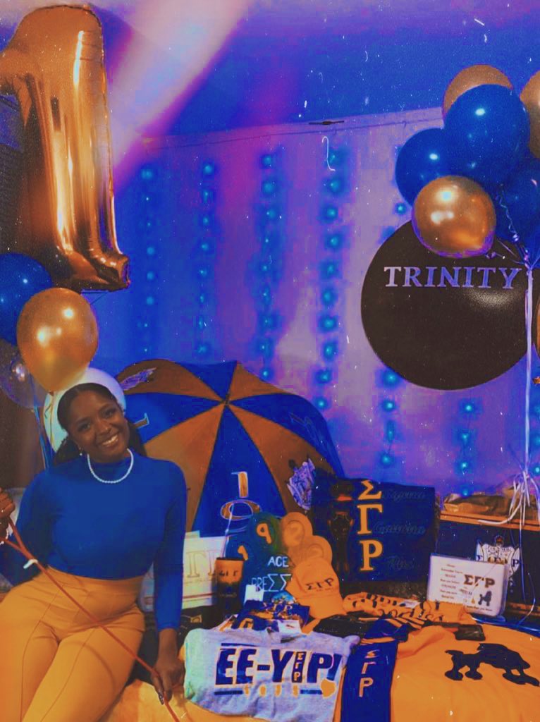 mstrinityfaith's tweet image. Let me PROUDLY reintRHOduce myself…
Because I’m known to always apply it,
in Σigmaland, I will forever be known as 
PREΣΣURE
and I am a PROUD member of THE
Sigma Gamma Rho Sorority INCORPORATED 🐩💙💛
 #ΣΓΡ 
#FALL21
#AceC1ub