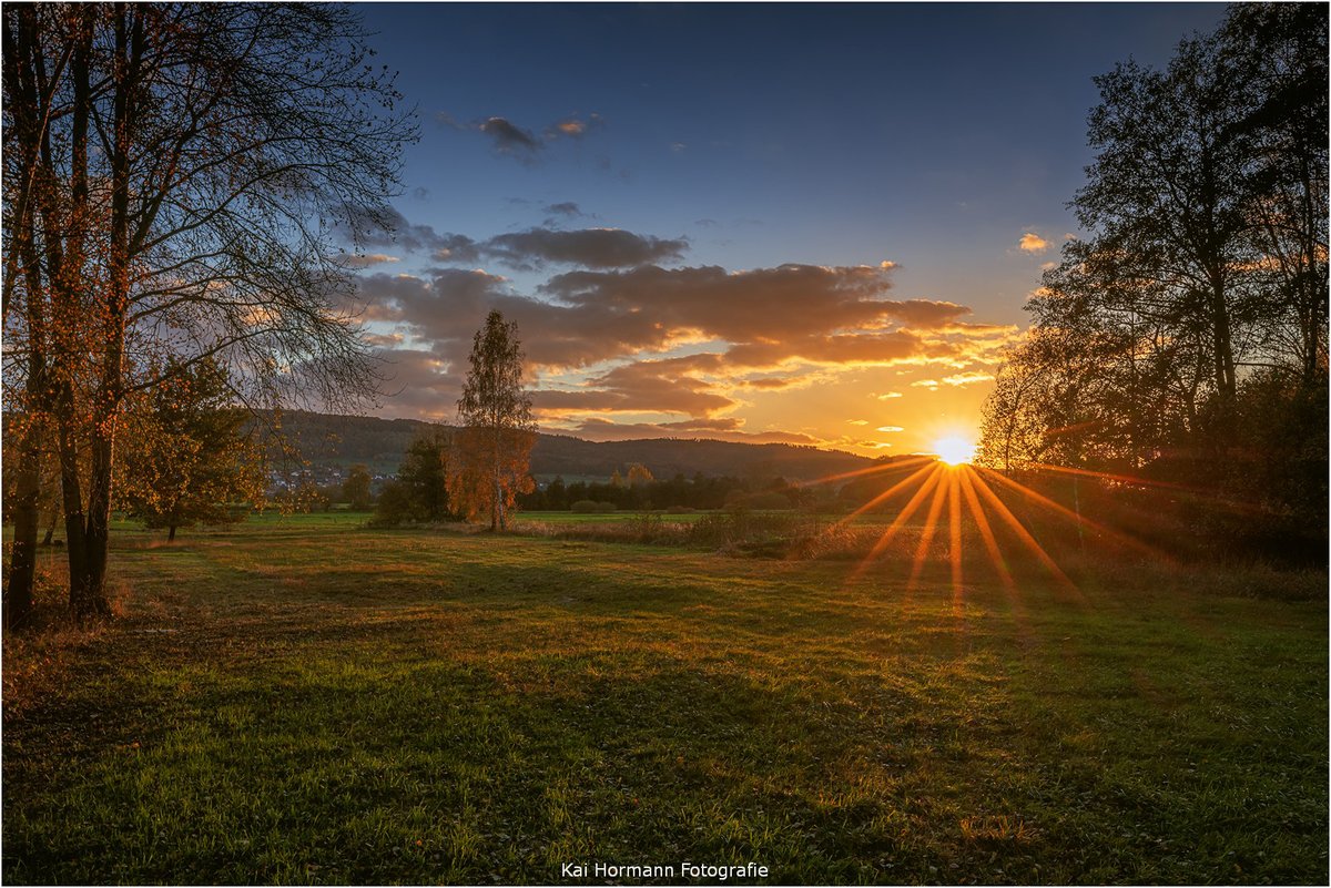 Kurzes "Moin" in den #Mühlenkreis. Hier im #GroßenTorfmoor ist leider nicht alles schön, aber es sieht schön aus. 😉k-h-photo.de/index.html