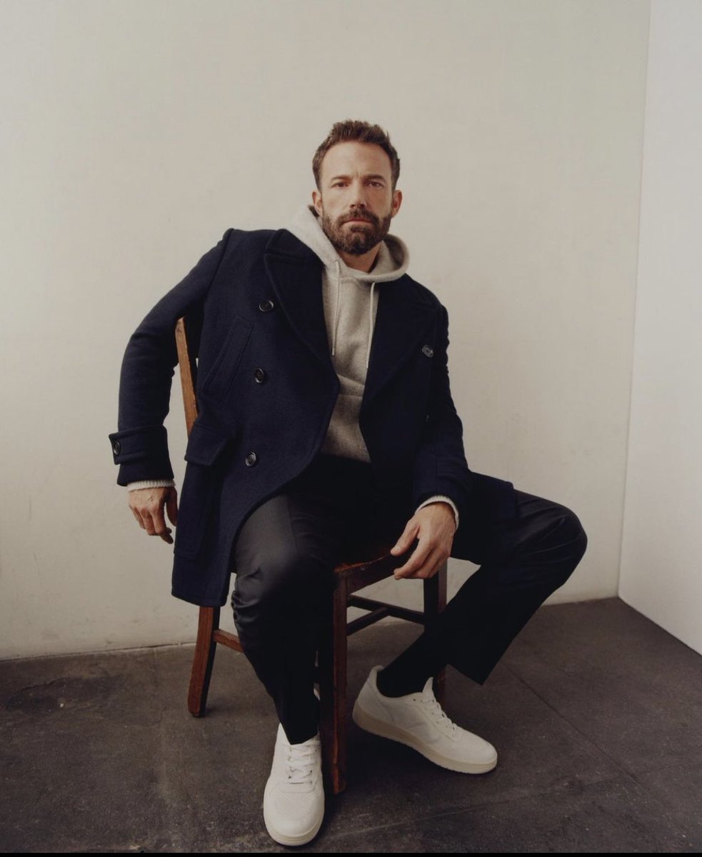 NikePS5's tweet image. oh my fucking god......