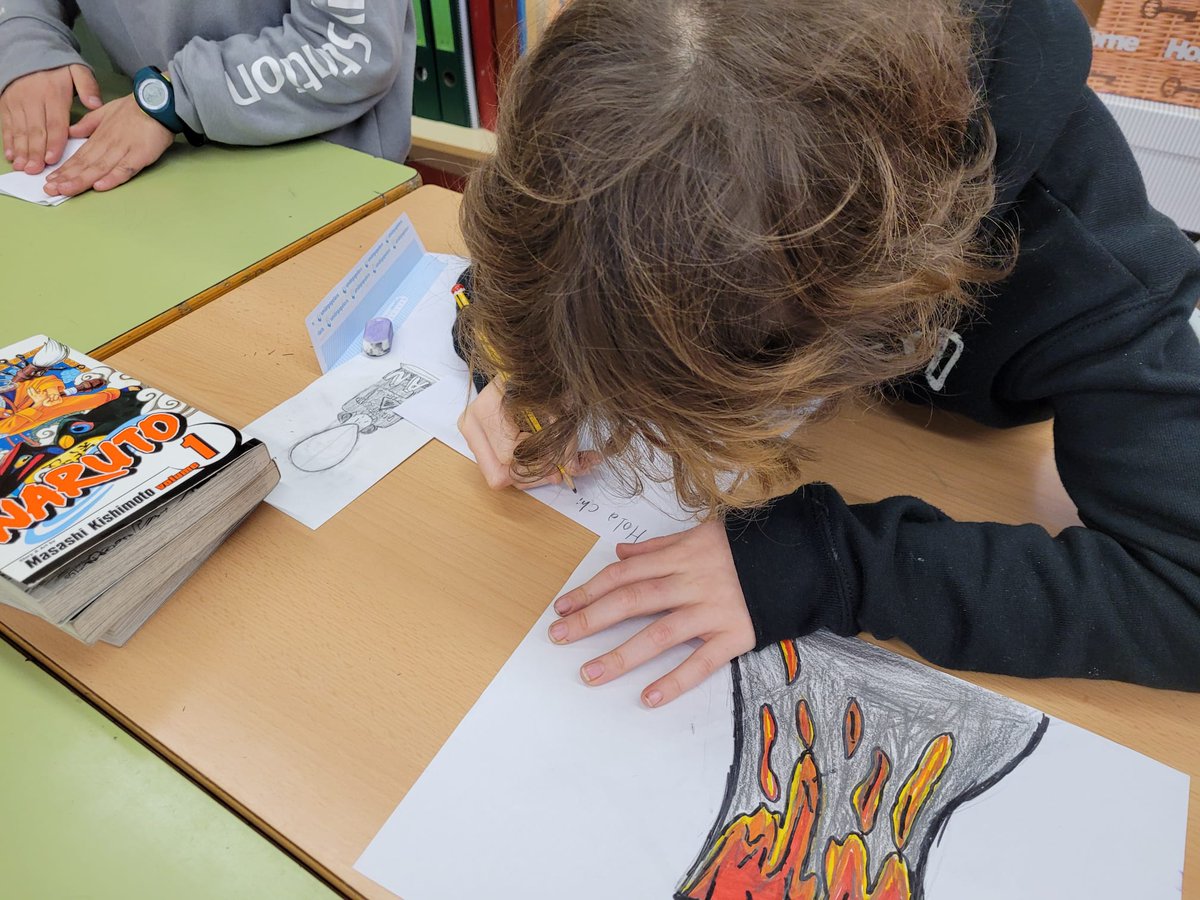 EscolaPereVila's tweet photo. Els nens i nenes de 5è @EscolaPereVila hem participat a la iniciativa d'un mestre canari "Una carta, una sonrisa" per ajudar als nens i nenes afectats pel volcà de Cumbre Vieja, de La Palma. Esperem que les nostres lletres els hi arribin al cor🙌🏻♥️ https://t.co/gudeuiJgwg